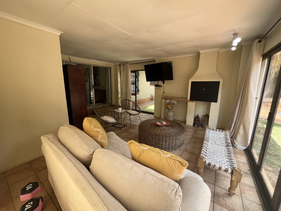 3 Bedroom Property for Sale in Safari Gardens North West